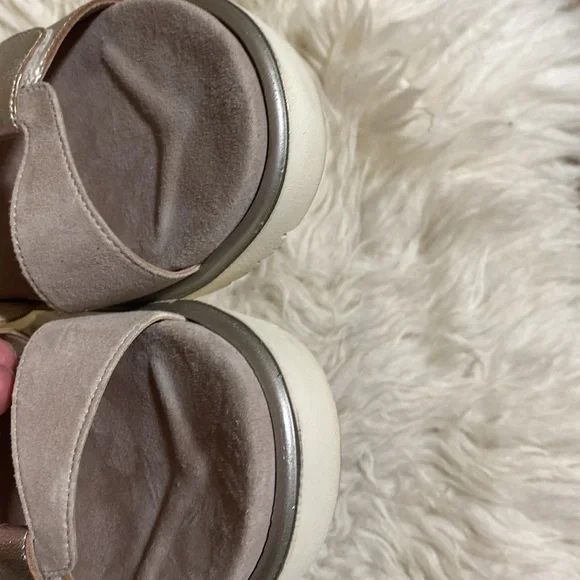 Ara Bayview Triple Adjustable Wedge‎ Sandal Platinum / Sand / Metallic Leather 8 - Picture 8 of 12